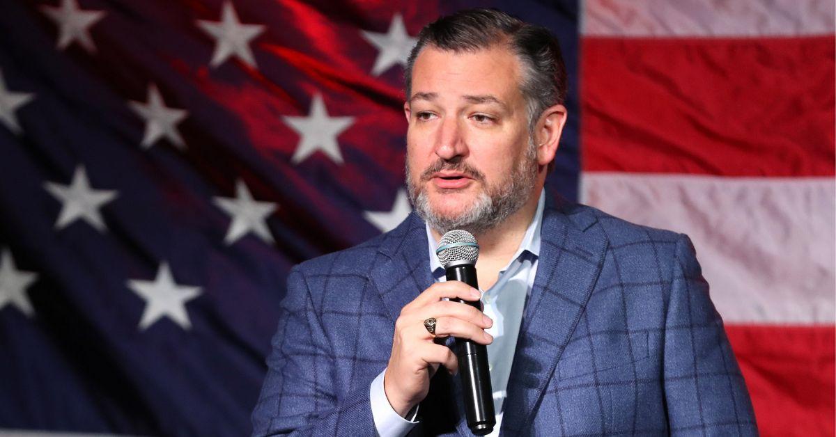 Ted Cruz Flipped Off & Booed During Yankees Vs. Astros Championship Game