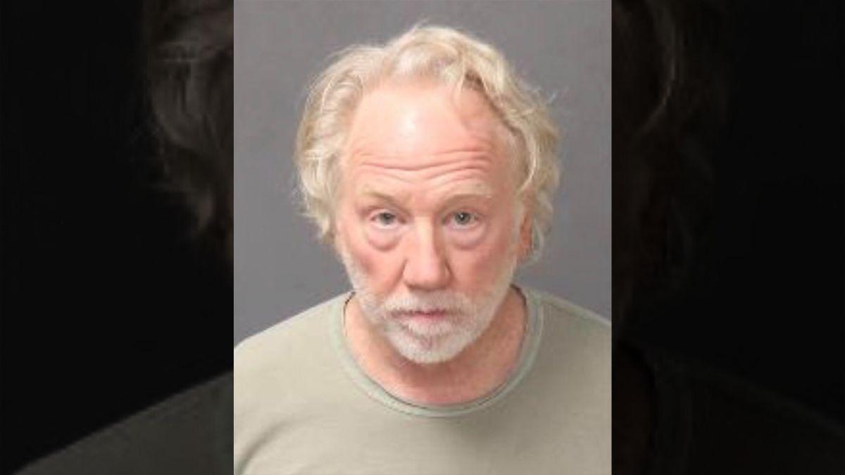 Photo of Timothy Busfield 