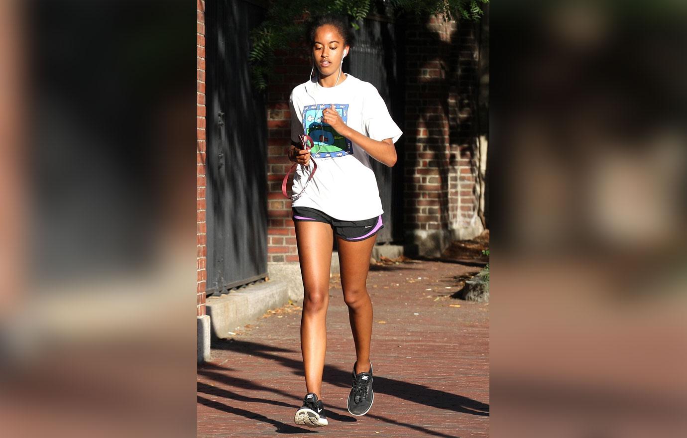 Malia Obama shorts jog harvard