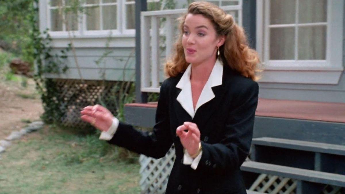 Photo of Claudia Christian