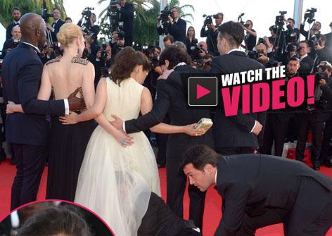 //america ferrera attacked at cannes square