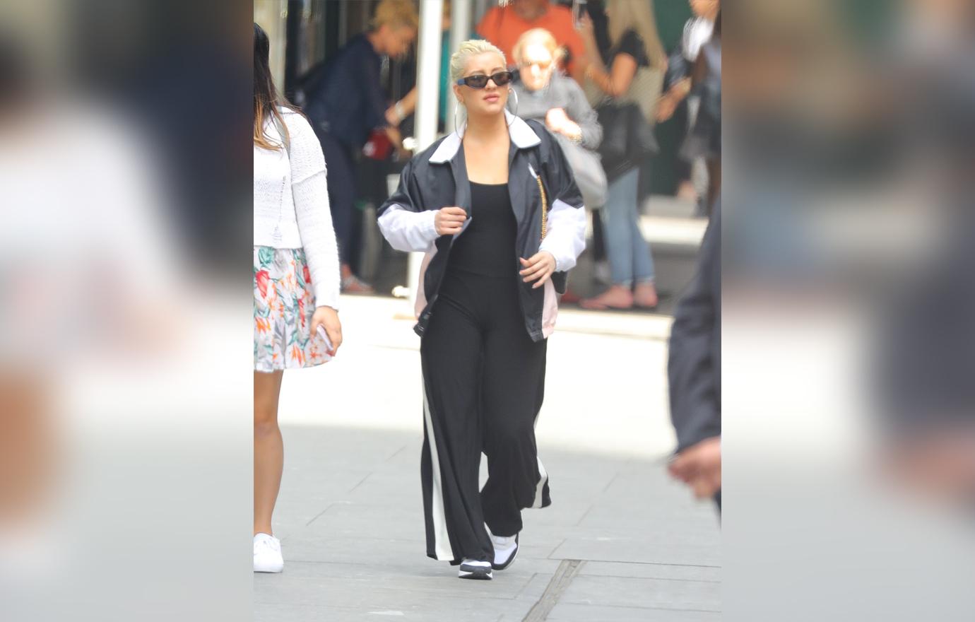 christina aguilera fat pregnant baby bump