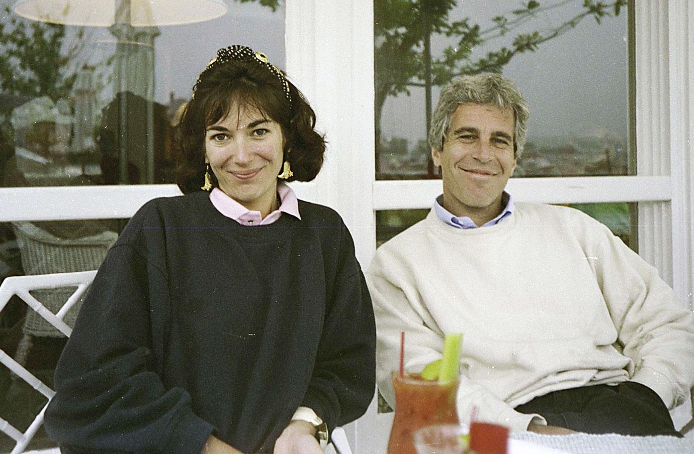 ghislaine maxwell flight logs evidence donald trump bill clinton jeffrey epstein private jet