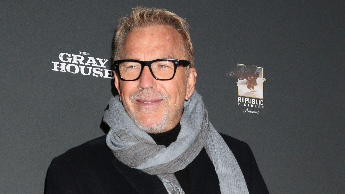 Photo of Kevin Costner