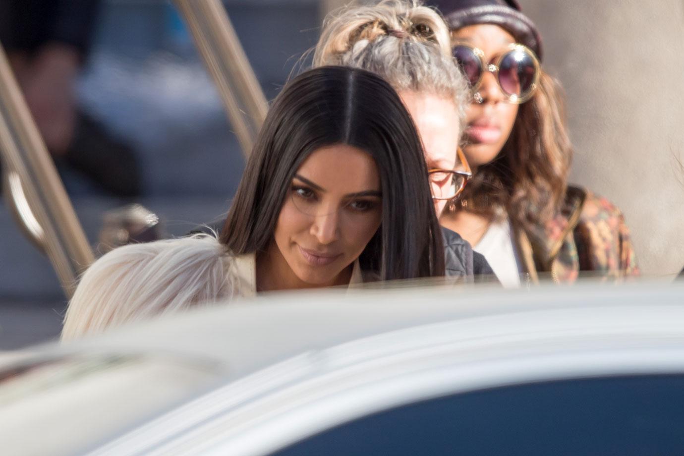 [PICS] Kim Kardashian Bares Her Butt In 'Ocean's Eight' Scene
