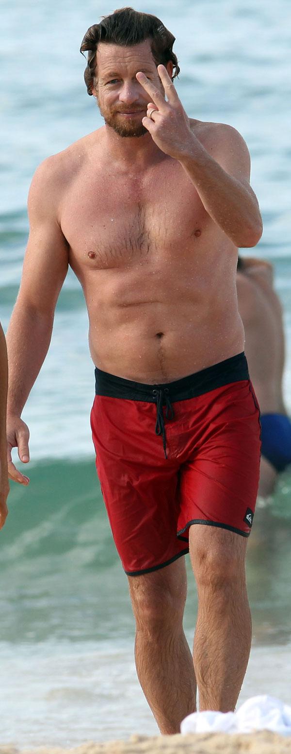 Shirtless Simon Baker Looking Buff At The Beach