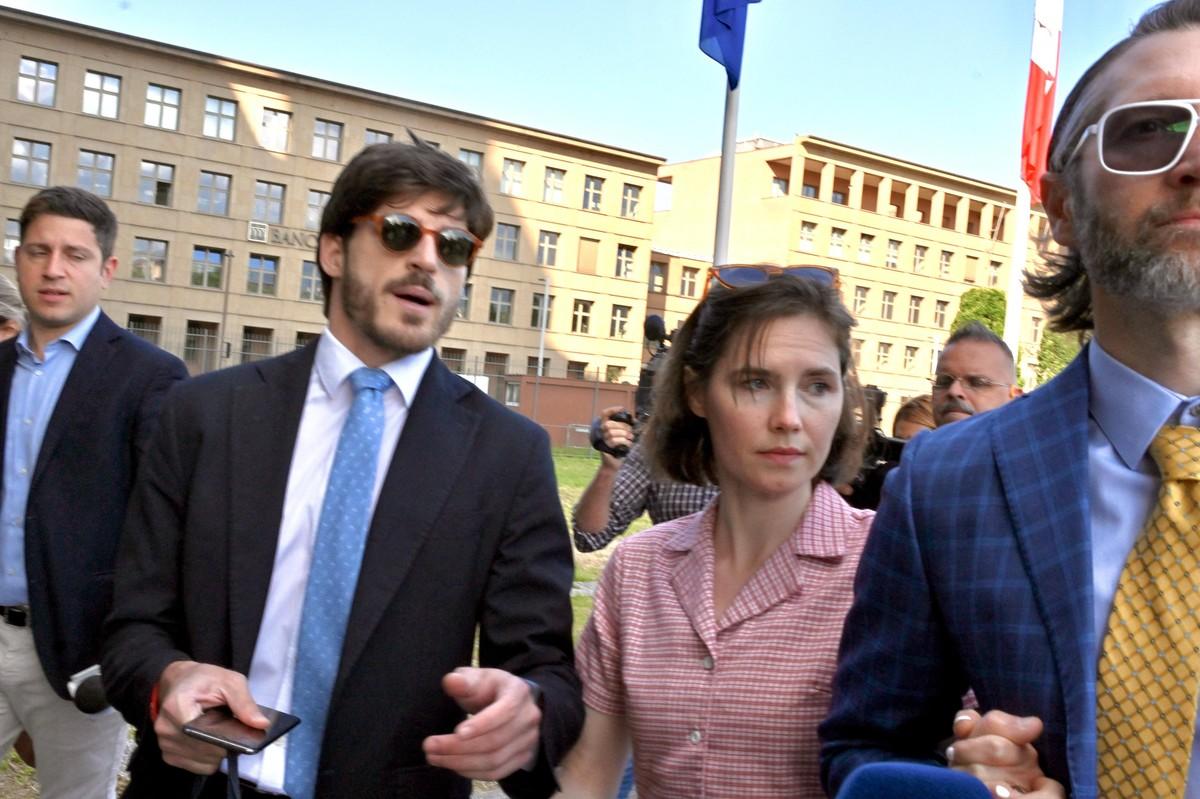 Stephanie Kercher publicly urged Amanda Knox to consider Meredith Kercher's family before debuting 'Cartwheel.'