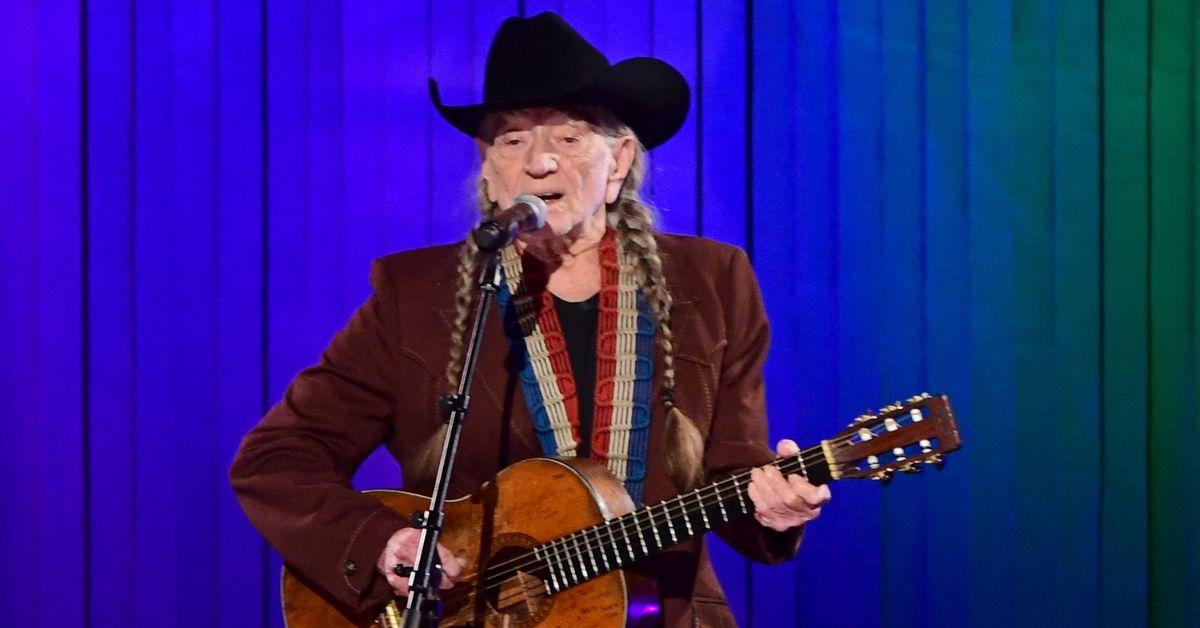 willie nelson on verge of death