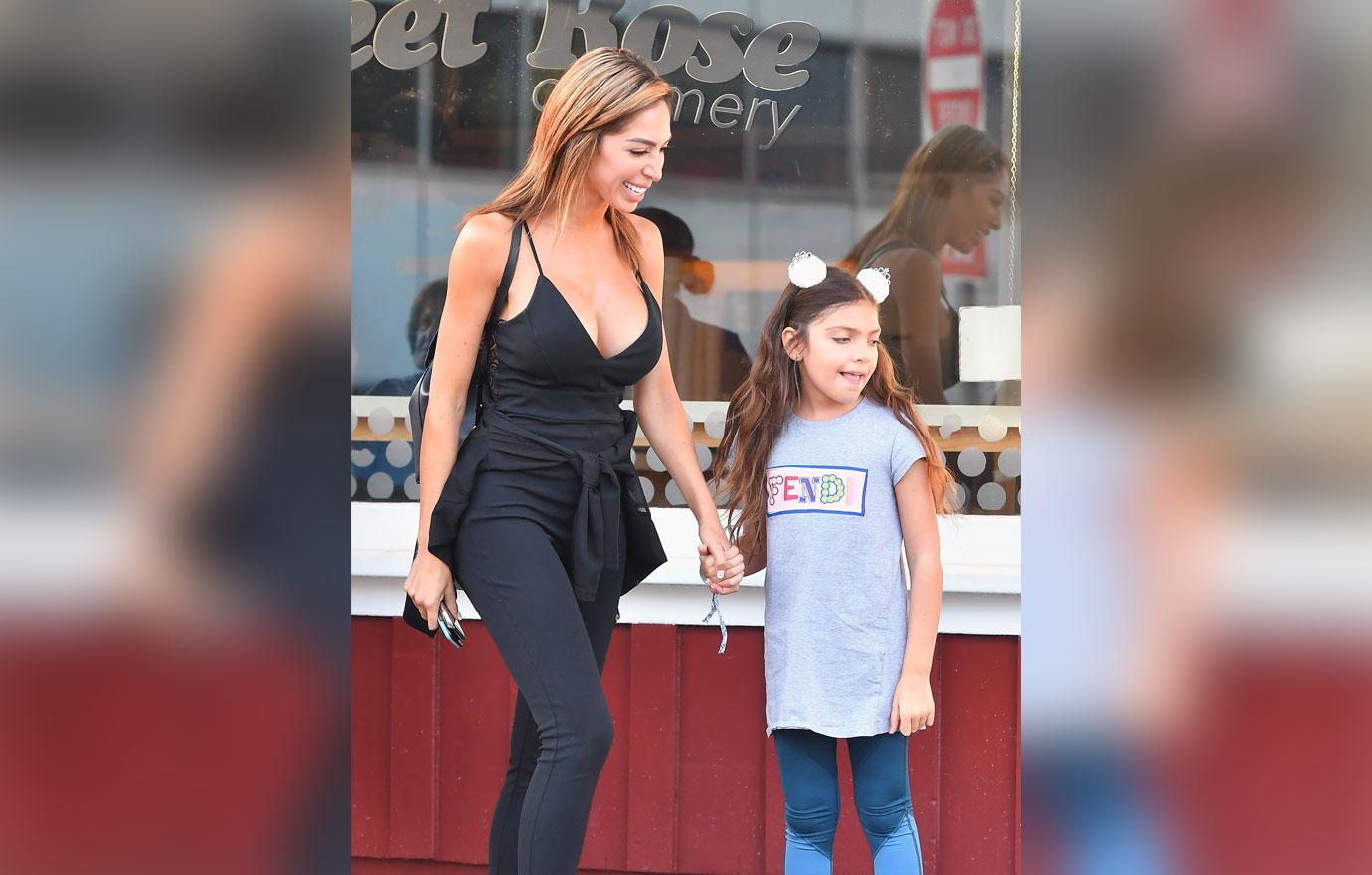 Farrah Abraham Takes Daughter For Ice Cream In Los Angeles