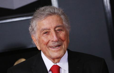 Tony Bennet with red tie