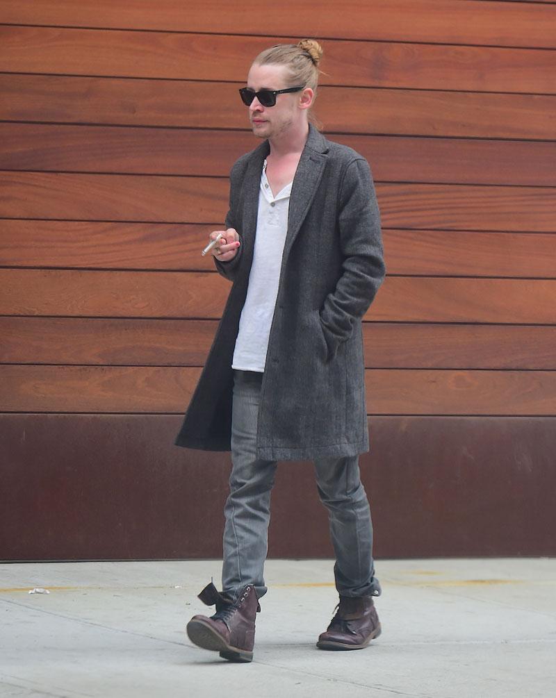 Macaulay Culkin Photos -- Smoking After Rehab & Methadone Treatment