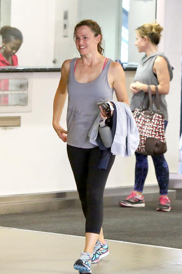 Jennifer Garner Ben Affleck Divorce Revenge Cleavage Gym Yoga Pants