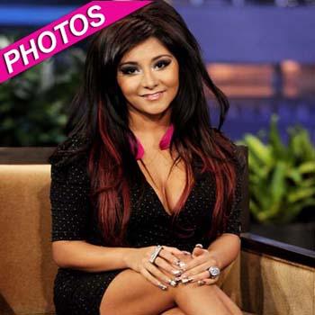 New York Giants Jersey Girl! Super Skinny Snooki Shows Her Super