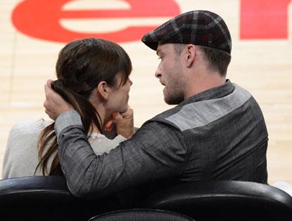 //justin timberlake jessica biel lakers game
