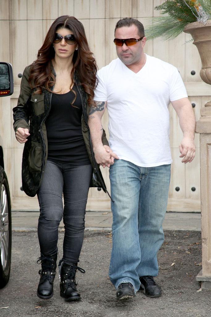 Teresa Giudice Says Goodbye To Joe Before Prison