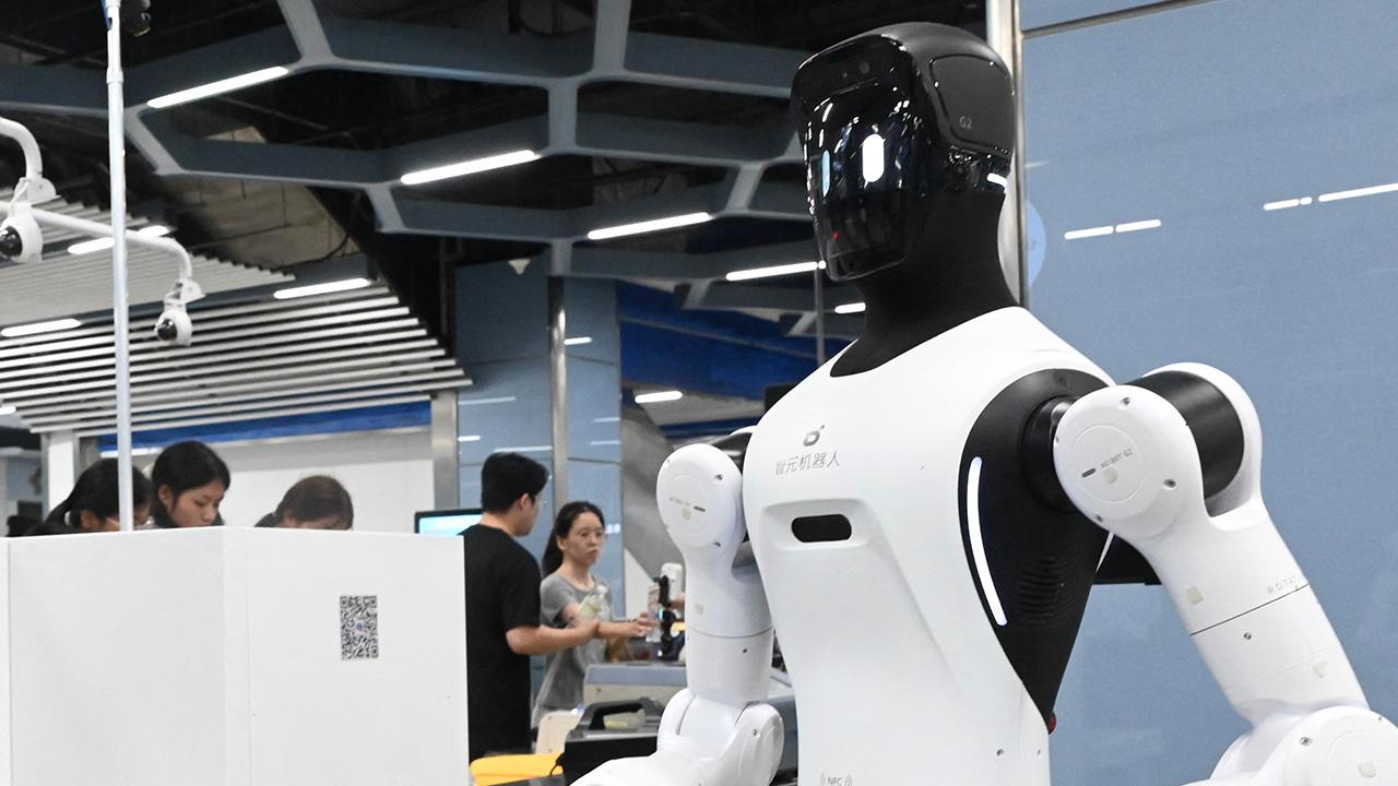Ai expert Jacob Coxon recently claimed artificial intelligence 'could kill us all by the end of the decade.'