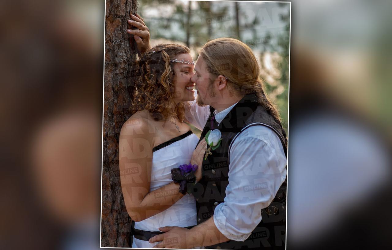 ‘alaskan Bush People Star Noah Brown In Marital Bliss With New Wife Rhain 8867