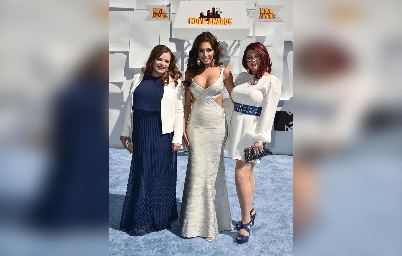 Catelynn Lowell, from left, Farrah Abraham, and Amber Portwood arrive at the MTV Movie Awards at the Nokia Theatre, in Los Angeles