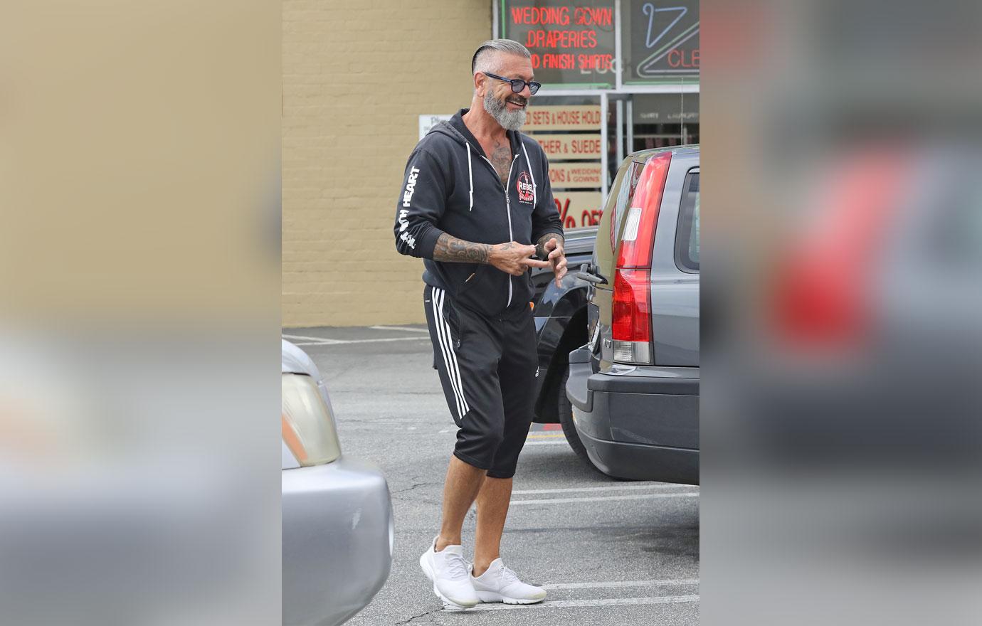 Larry Caputo Looks Worse For Wear After Divorce From 'Long Island Medium' Finalized