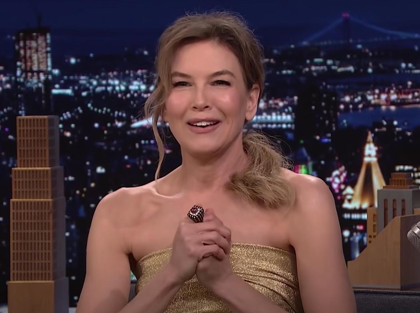 Renée Zellweger Debuts Tight Face, Plastic Surgeons Weigh In