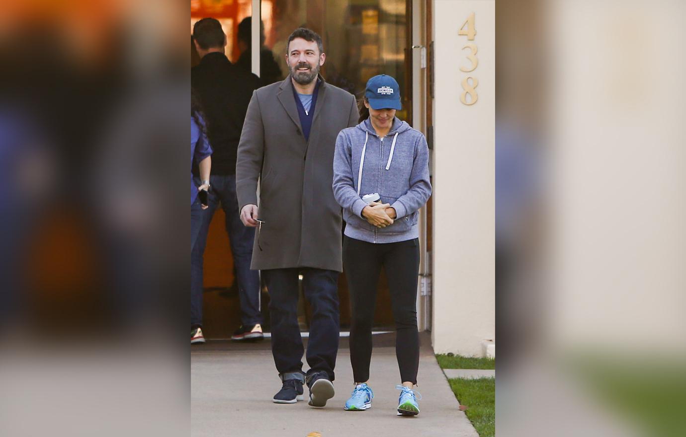 Ben Affleck & Jen Garner With Their Son On Halloween Days After His Relapse