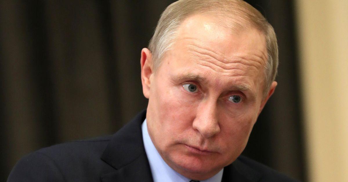 Vladimir Putin's Limousine Attacked In Possible Assassination Attempt