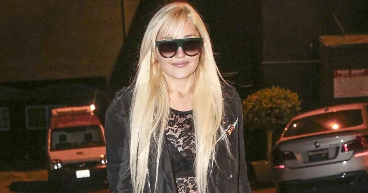 amanda bynes short hair debut video