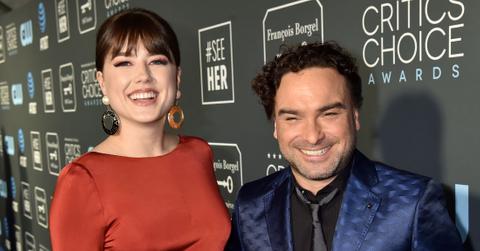 Johnny Galecki Expecting Daughter With Girlfriend Alaina Meyer Pregnant