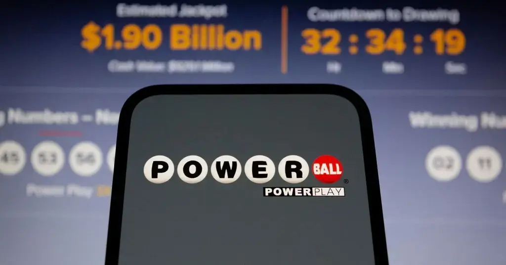 lottery landlord flashed cash stollen  billion powerball ticket