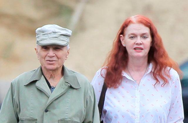 //ex boyfriend of robert blake’s future wife warns ‘she’ll know to get out before it’s too late pp