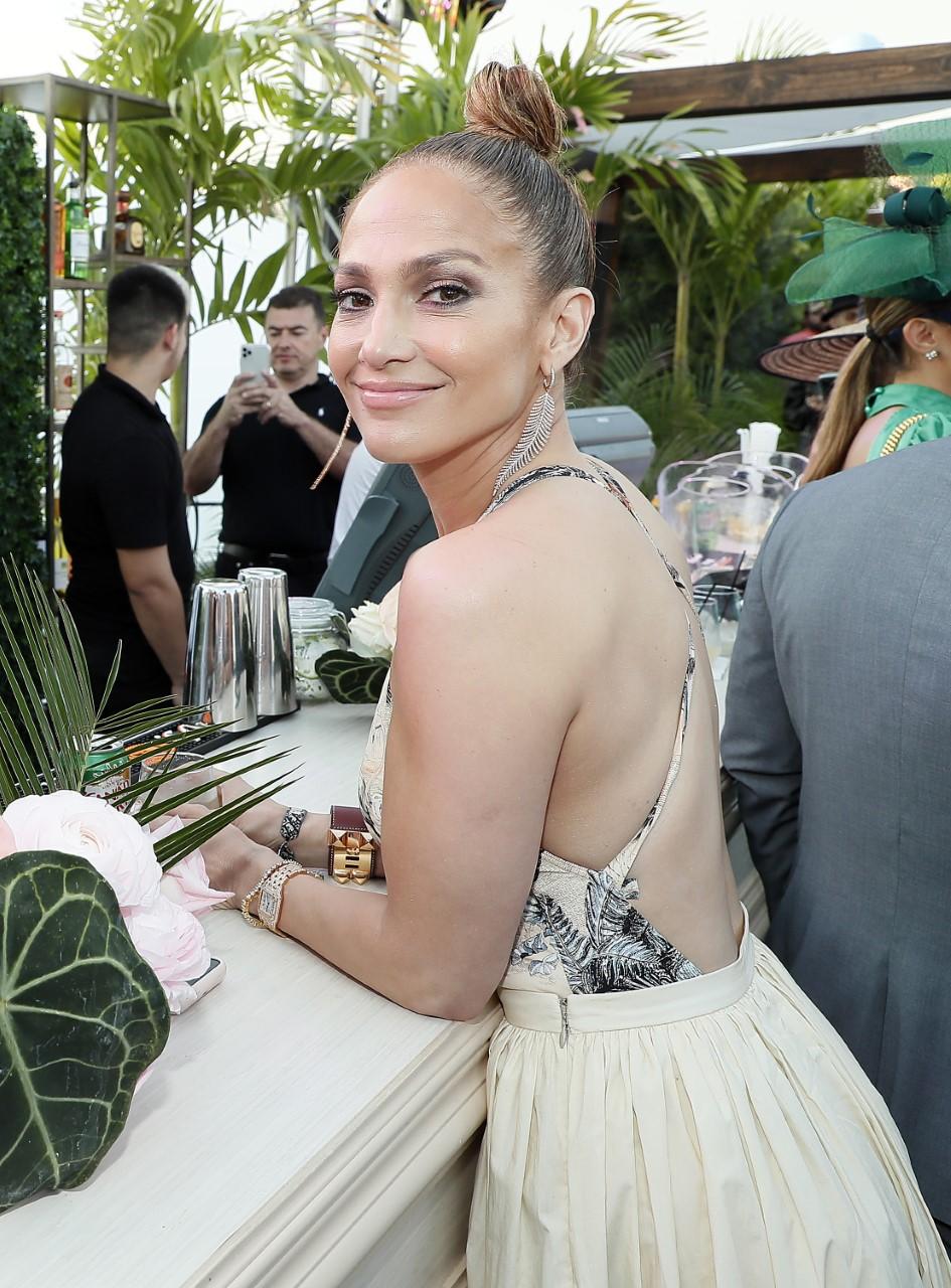 J. Lo, A-Rod and More Attend 2020 Pegasus World Cup Ahead of Super Bowl