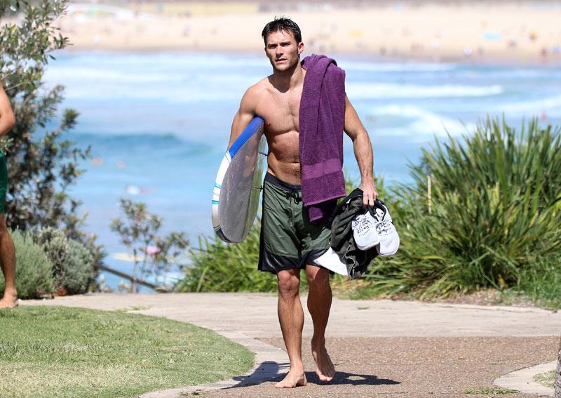 Scott Eastwood Shirtless Surfing Beach Pics