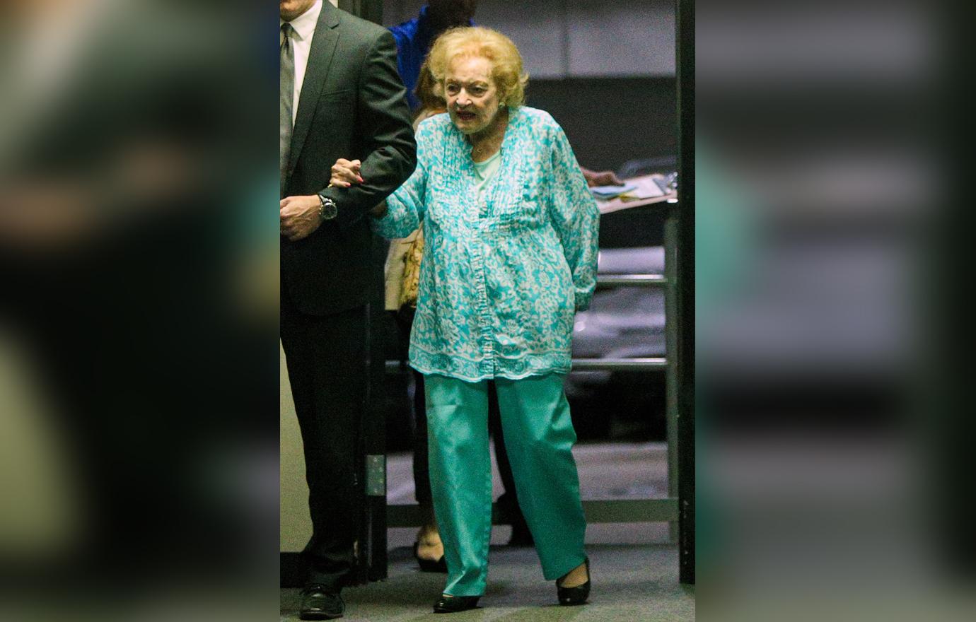 Frail Betty White Makes Rare Appearance