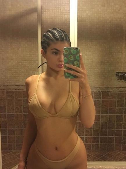 kim kardashian kylie jenner blac chyna mariah carey naked sexy social media pics