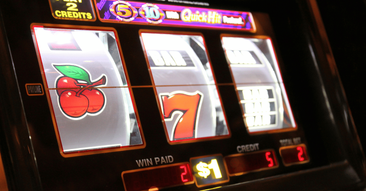 why most people lose at slots and how to play smarter