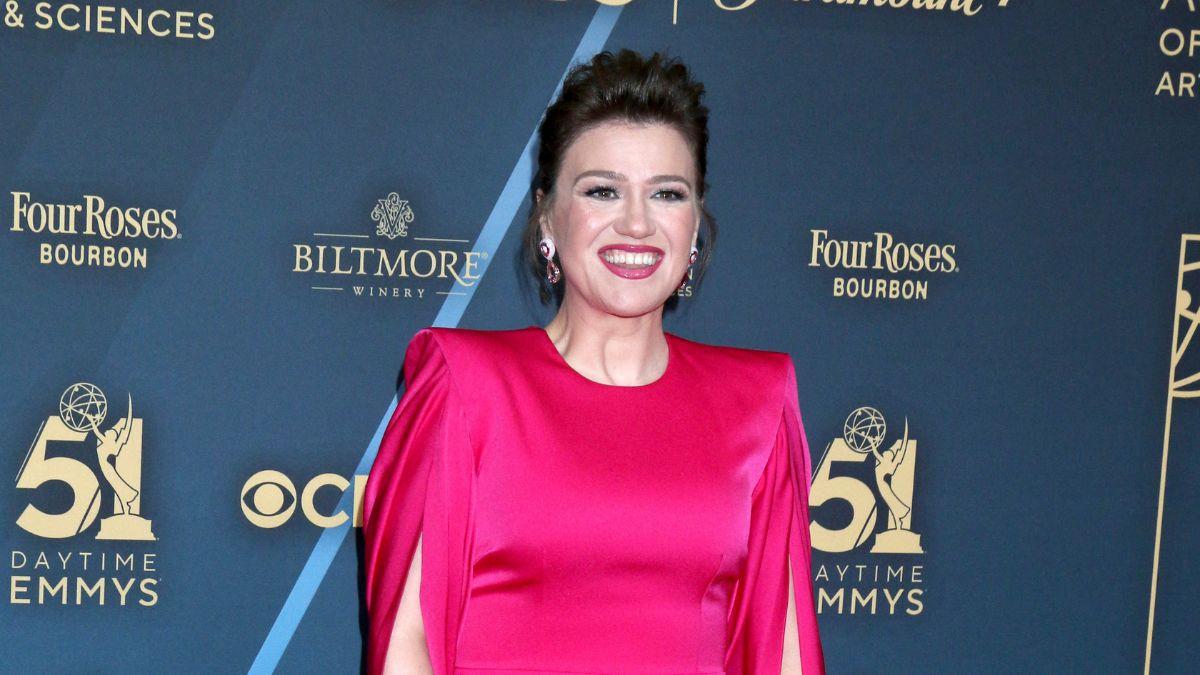 Kelly Clarkson has shared how she is coping with the tragic loss of her kids' dad to cancer.