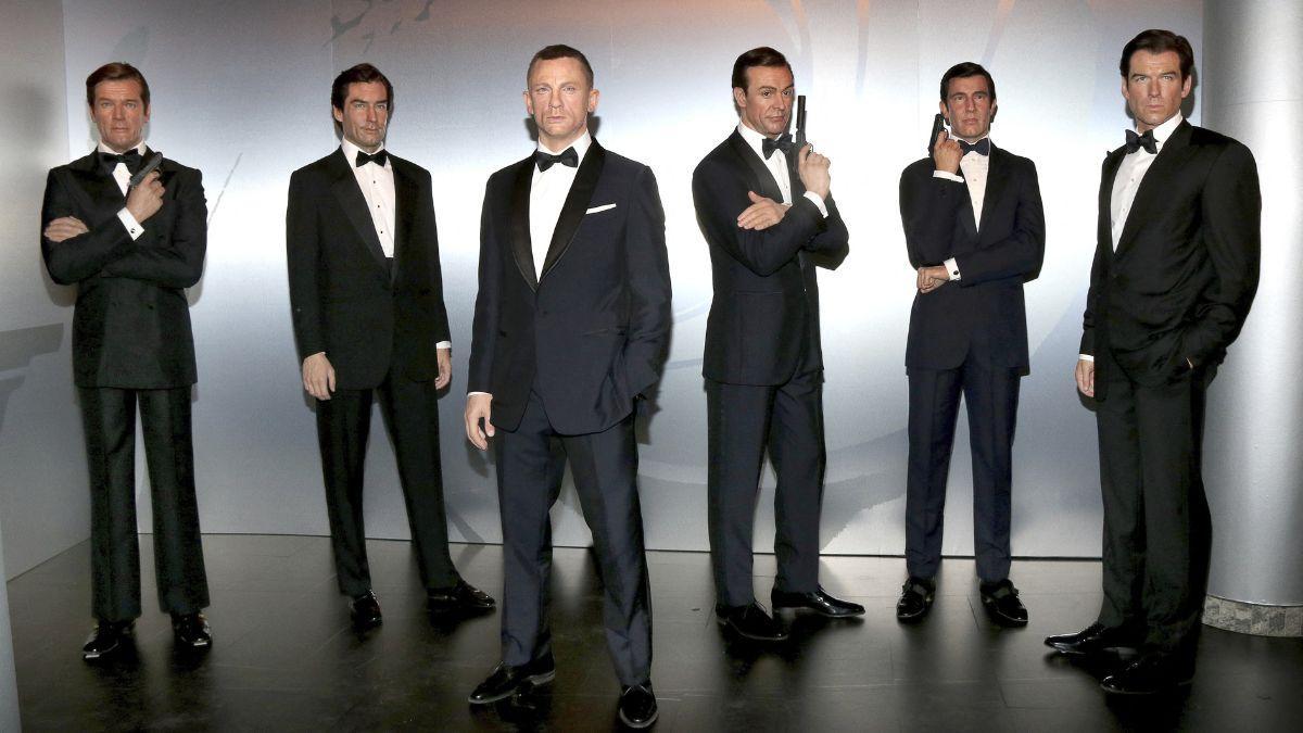 Photo of wax figures of Roger Moore, Timothy Dalton, Daniel Craig, Sean Connery, George Lazenby and Pierce Brosnan