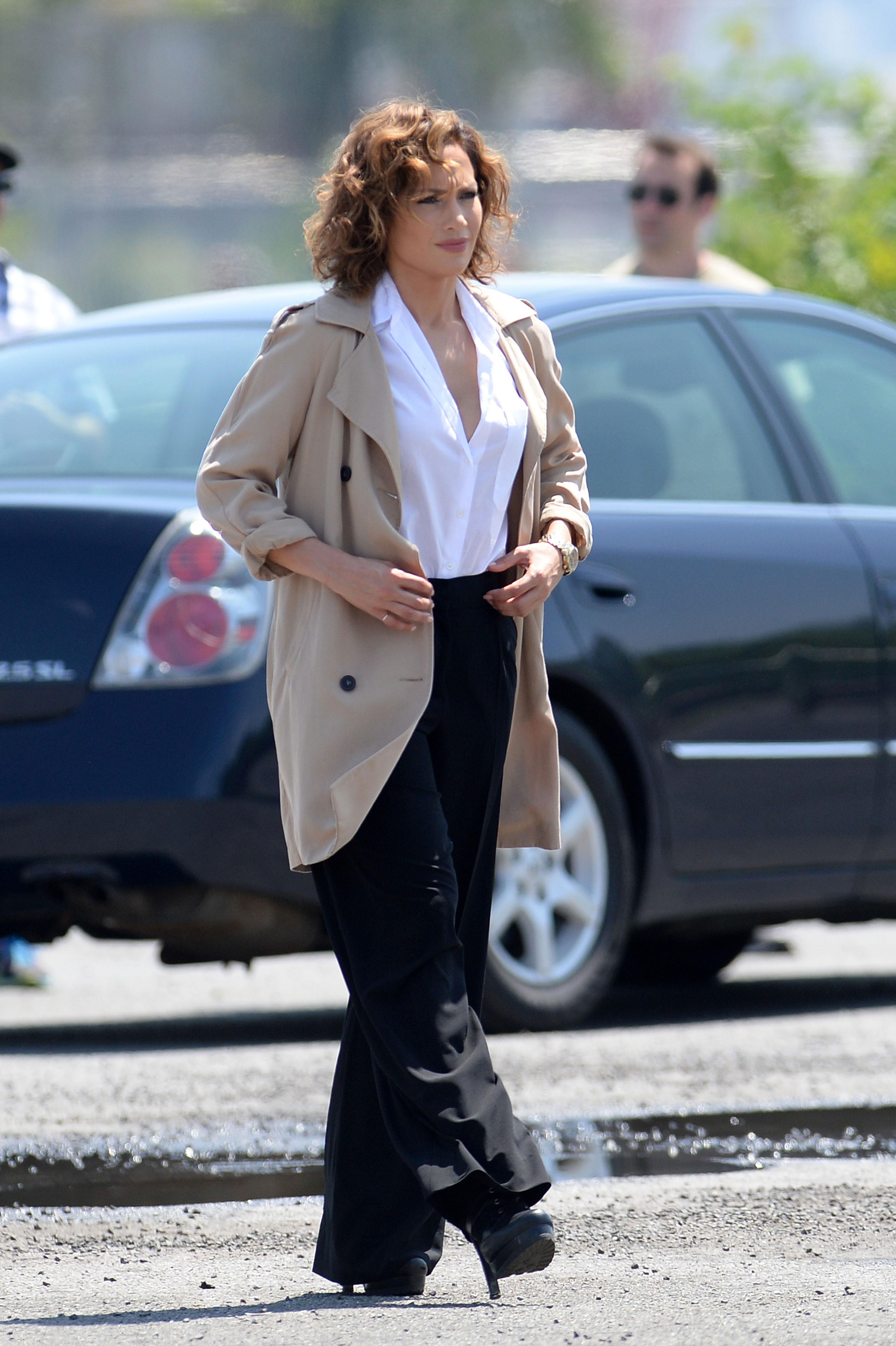 jennifer lopez filming nbc shades blue