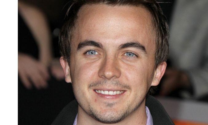 frankie muniz malcolm middle reboot behind scenes drama