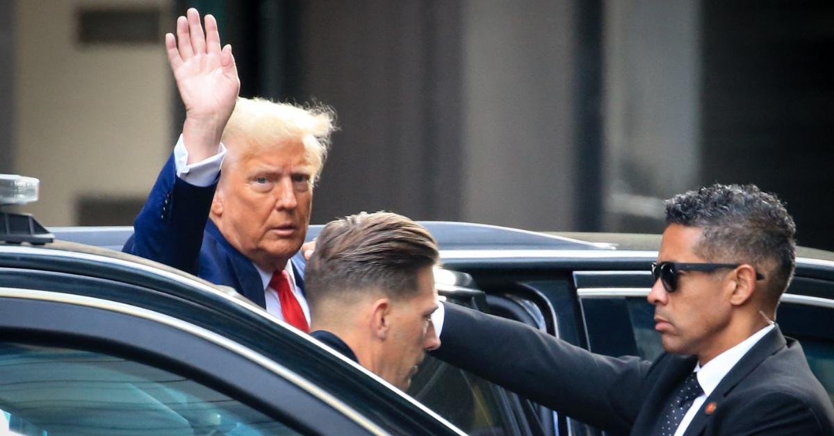 Trump Goes OFF After Judge Imposes Fine, Threatens Jail Time - Vimarsana News