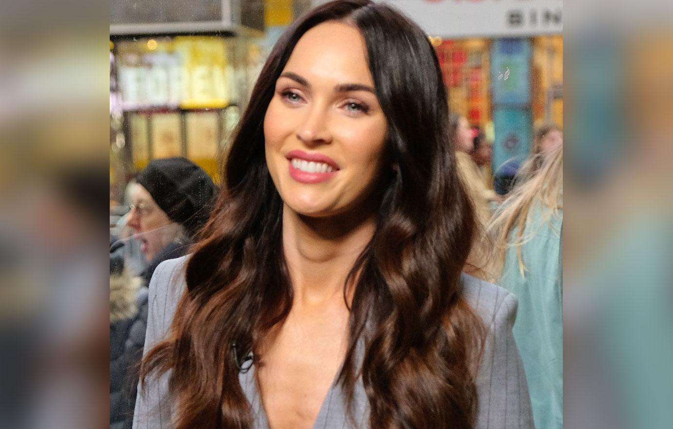 //Megan Fox Plastic Surgery