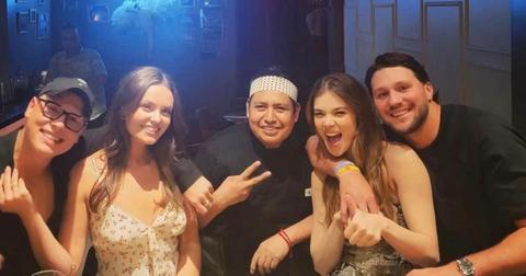 hailee steinfeld josh allen