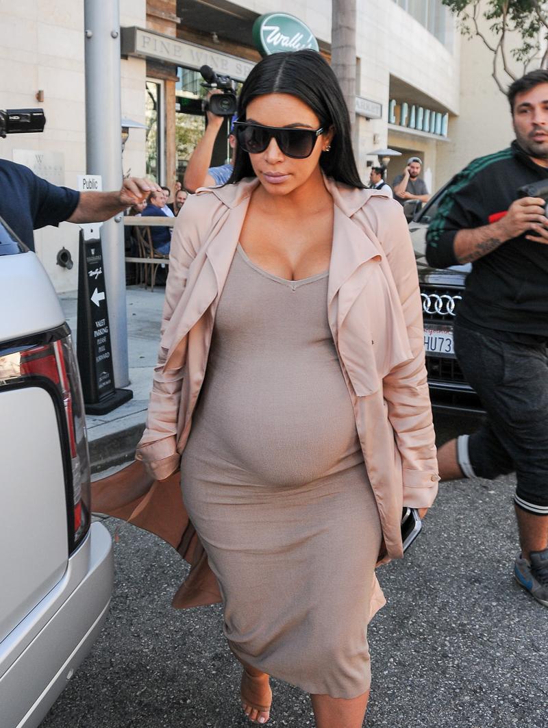 //Kim Kardashian Lies Fakery KUWTK Birthday