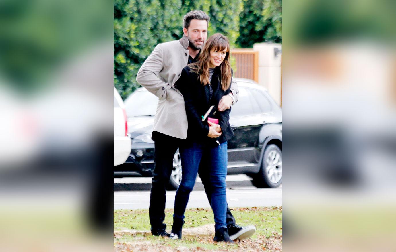 ben affleck moving back in jennifer garner