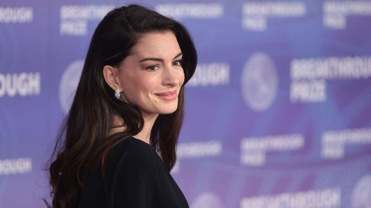 Photo of Anne Hathaway