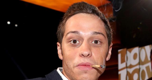 //pete davidson friends worry star endangering sobriety PP