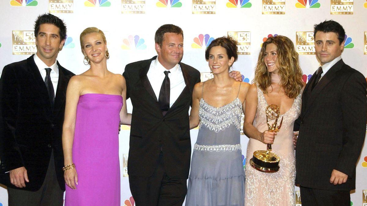 Photo of 'Friends' cast