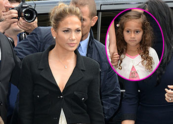 //emme anthony fashionista j lo