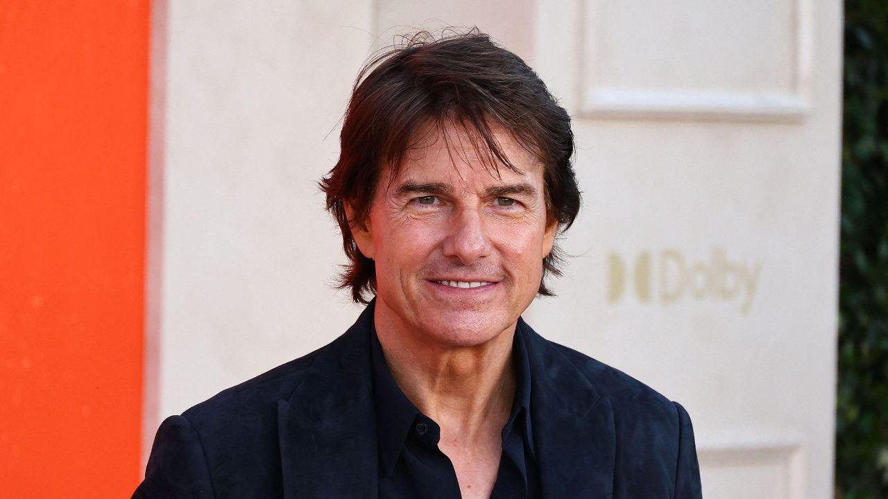 Tom Cruise reportedly considers life in London as his connections with the royal family are growing.