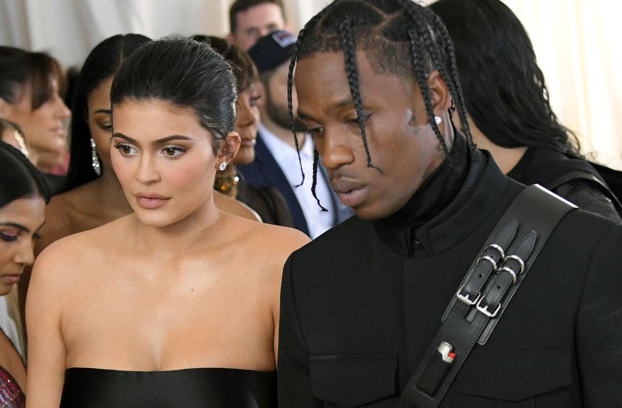 //kylie jenner travis scott fights PP